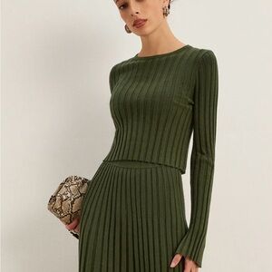 Lettuce Trim Pleated Sweater Set Top (S) And Skirt (M) Army Green Read Desc